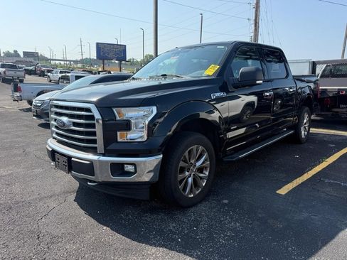 Used 2017 Ford F150 XLT w/ Equipment Group 302A Luxury AWD/4WD image 8