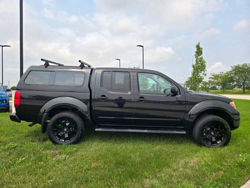 Used 2021 Nissan Frontier SV w/ Midnight Edition Floor Mats AWD/4WD image 4