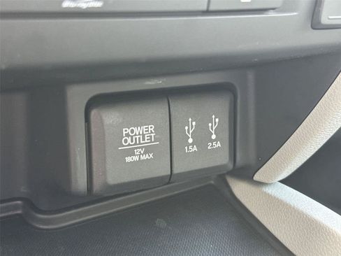 Used 2016 Honda Pilot Touring image 30