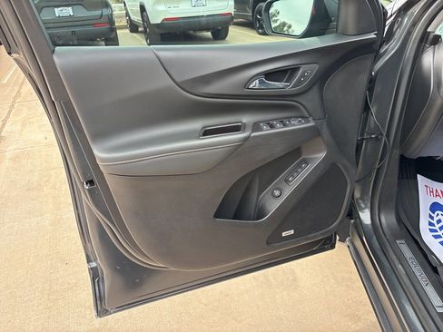Used 2021 Chevrolet Equinox Premier image 13