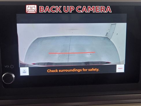 Certified 2025 Toyota Tacoma SR5 image 21