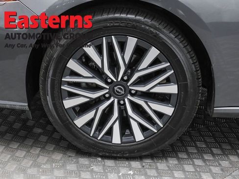 Used 2024 Nissan Altima 2.5 SV image 32