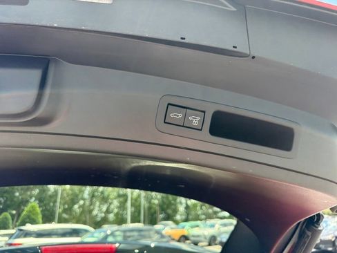 Used 2023 Lexus UX 250h F Sport FWD image 11