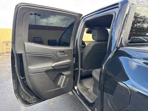 Used 2023 Chevrolet Colorado LT w/ LT Convenience Package image 11