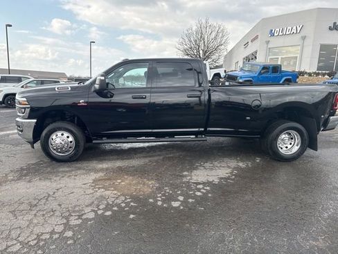 New 2026 RAM 3500 Tradesman AWD/4WD image 2
