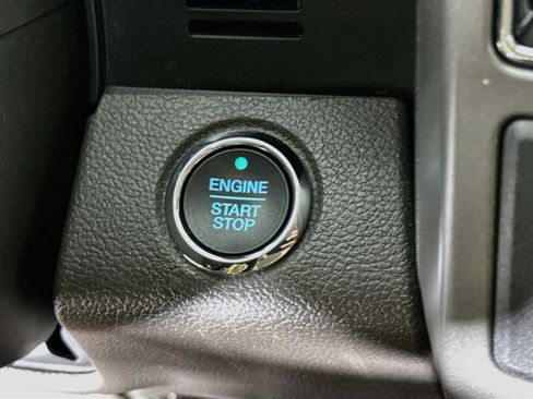 Used 2020 Ford Expedition XLT RWD image 19