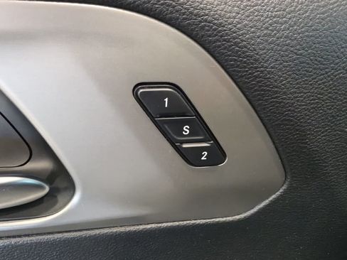 Used 2021 Chrysler Pacifica Limited AWD/4WD image 21