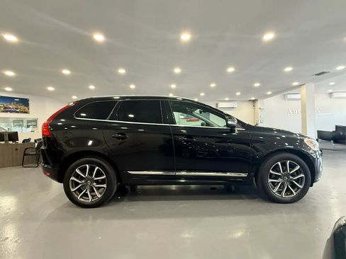 Used 2017 Volvo XC60 T6 Dynamic w/ Preferred Option Package AWD/4WD image 8