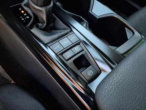 Certified 2025 Toyota Camry LE image 16