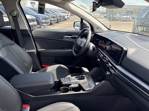 New 2026 Kia Sportage EX FWD image 7