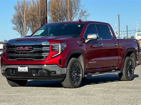 Used 2025 GMC Sierra 1500 SLT w/ SLT Convenience Package image 9