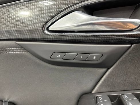 Used 2023 Buick Envision Essence w/ Sport Touring Package AWD/4WD image 34