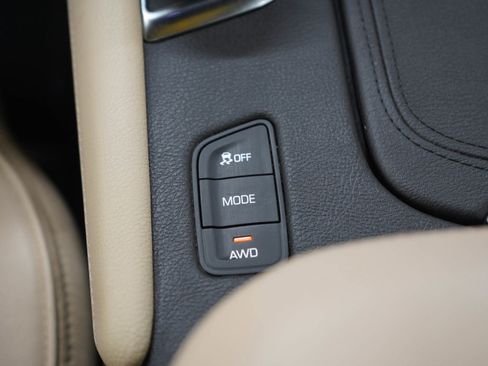 Used 2018 Cadillac XT5 Luxury w/ Driver Awareness Package image 21