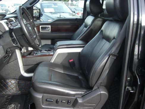 Used 2012 Ford F150 Lariat w/ Lariat Chrome Pkg image 20