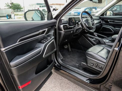 Used 2025 Kia Telluride S AWD/4WD image 42