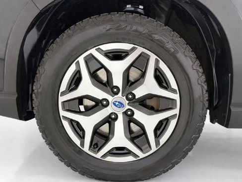 Used 2019 Subaru Forester Premium w/ All-Weather Package AWD/4WD image 27