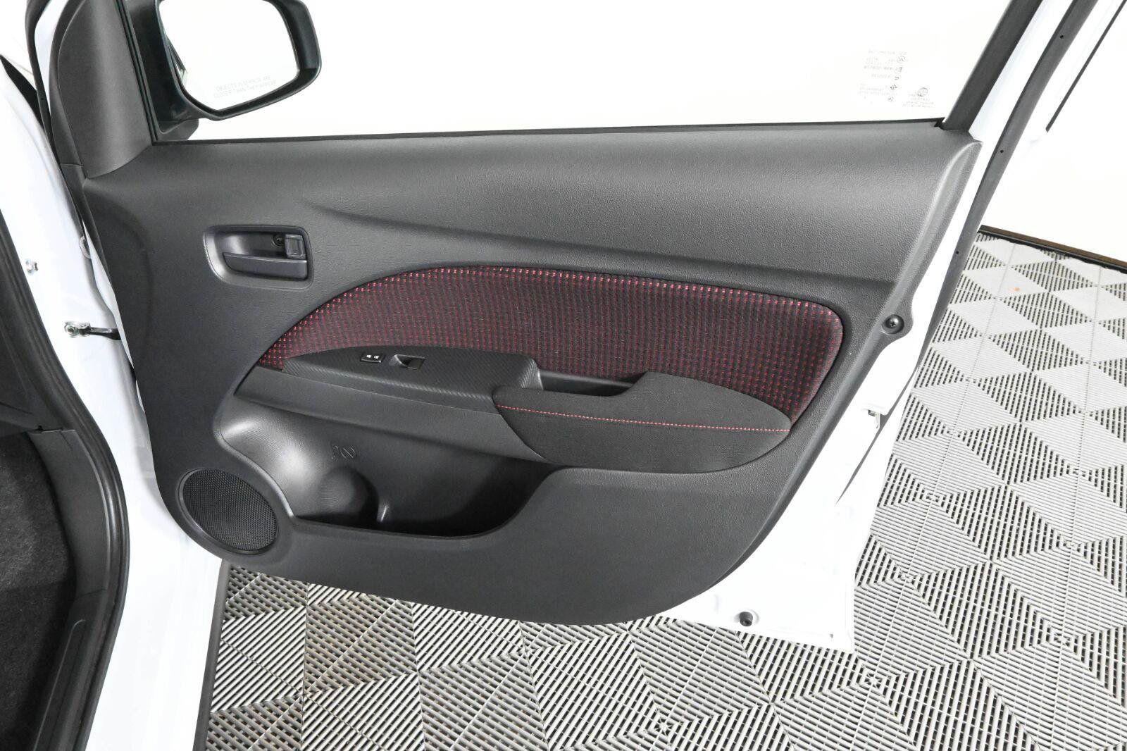 Used 2024 Mitsubishi Mirage FWD image 10