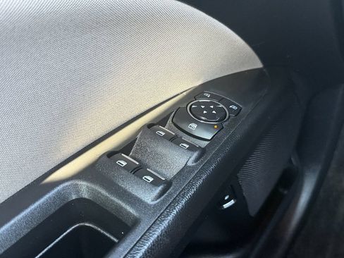 Used 2018 Ford Fusion S FWD image 20