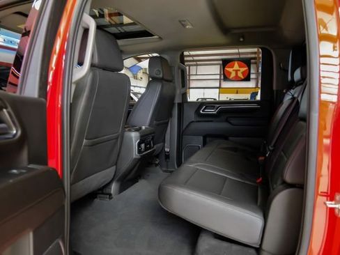 Used 2024 Chevrolet Silverado 3500 LTZ w/ LTZ Convenience Package AWD/4WD image 40