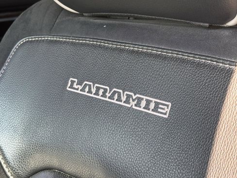 Used 2019 RAM 1500 Laramie AWD/4WD image 21
