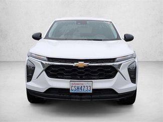 Used 2025 Chevrolet Trax LS video 2