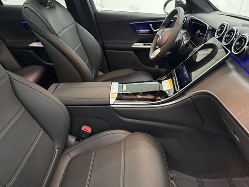 Used 2026 Mercedes-Benz GLC 300 4MATIC image 30