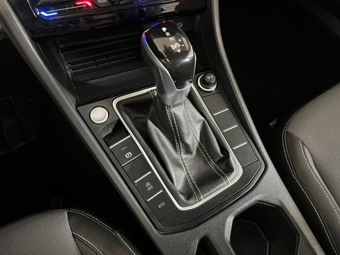 Used 2025 Volkswagen Jetta SE image 15