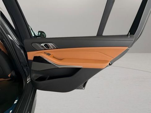 Used 2026 BMW X7 xDrive40i image 34