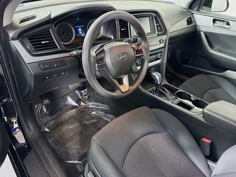 Used 2018 Hyundai Sonata SE w/ Cargo Package FWD image 22