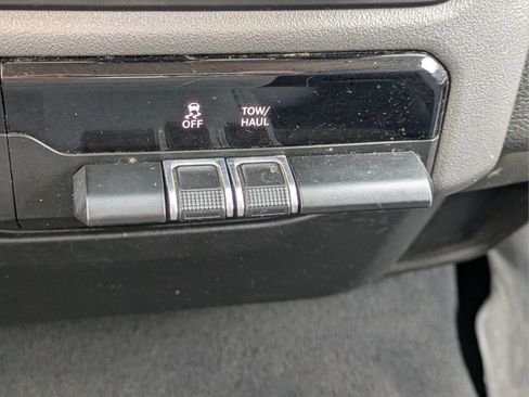Used 2019 RAM 1500 Big Horn RWD image 21