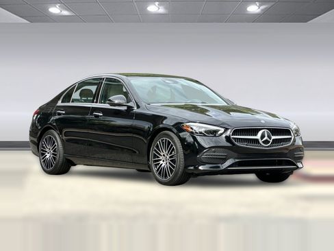 Used 2026 Mercedes-Benz C 300 Sedan image 7