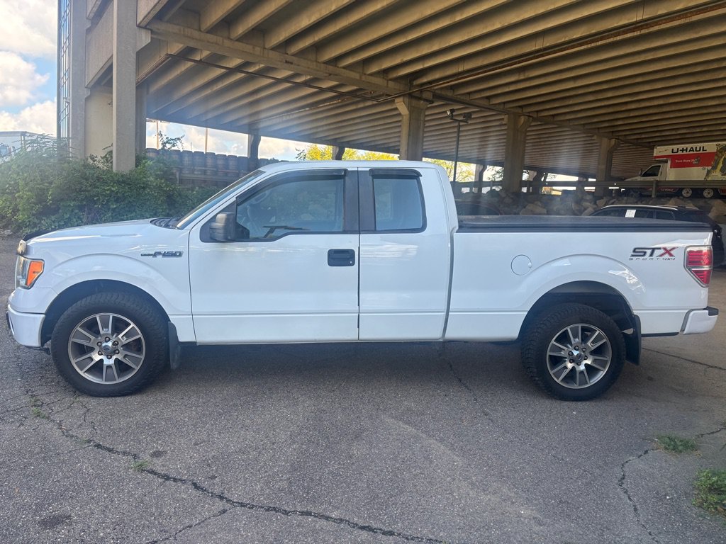 Used 2014 Ford F150 STX w/ Equipment Group 201A Mid AWD/4WD image 4
