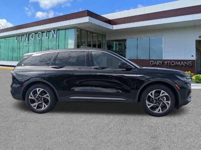 New 2026 Lincoln Nautilus Premier w/ Equipment Group 102A AWD/4WD image 2