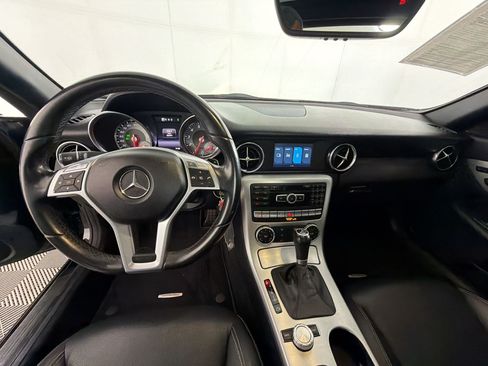 Used 2014 Mercedes-Benz SLK 250 image 24