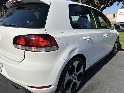 Used 2012 Volkswagen Golf 4-Door FWD image 10