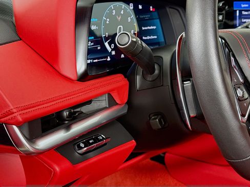 Used 2023 Chevrolet Corvette Stingray Premium Cpe w/ Z51 Performance Package RWD image 12