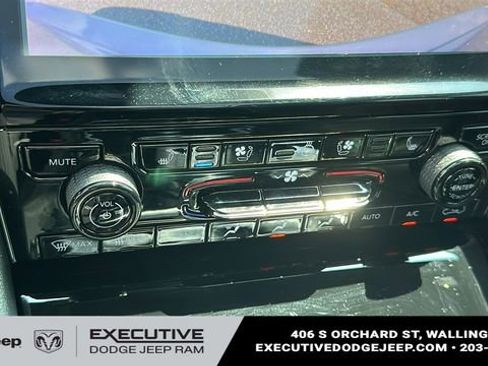 Used 2023 Jeep Grand Cherokee Trailhawk w/ Luxury Tech Group III AWD/4WD image 20