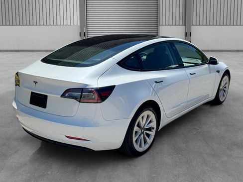 Used 2022 Tesla Model 3 Long Range AWD/4WD image 34