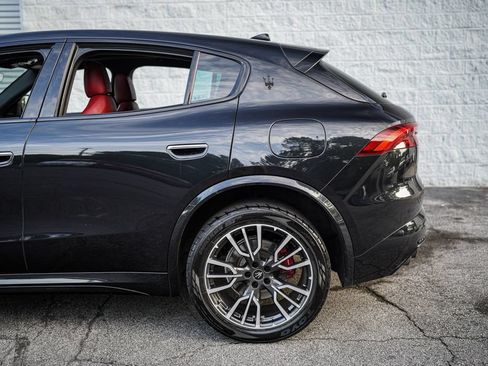 Used 2023 Maserati Grecale Modena AWD/4WD image 11
