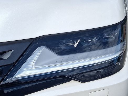 Used 2024 Lexus LX 600 4WD w/ Appearance Package image 10