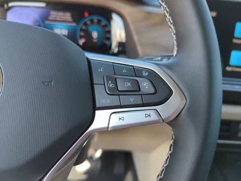 New 2026 Volkswagen Atlas SE image 39