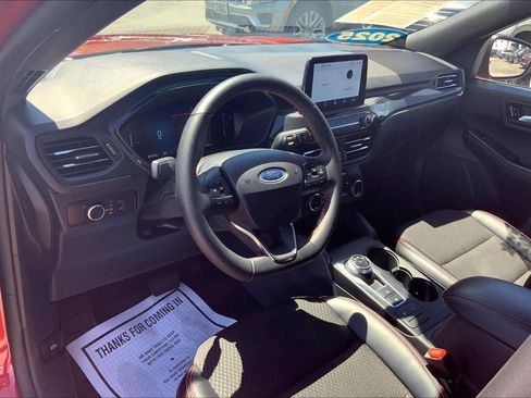 Used 2025 Ford Escape ST-Line FWD image 13