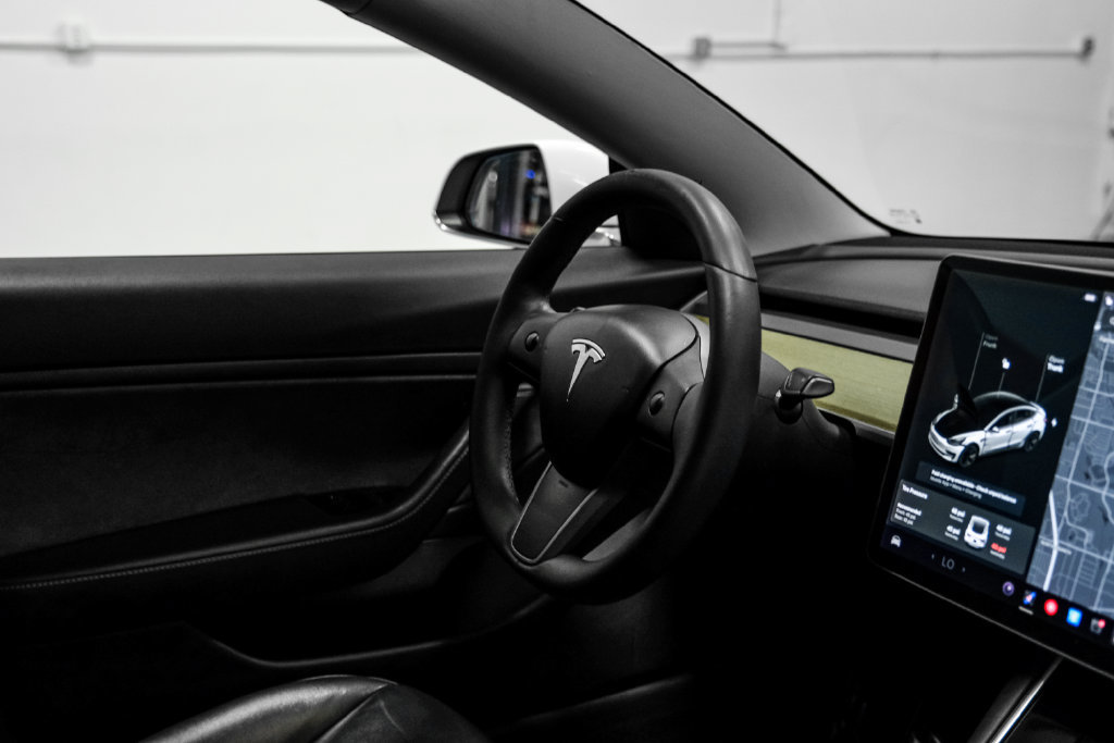 Used 2019 Tesla Model 3 Long Range RWD image 14