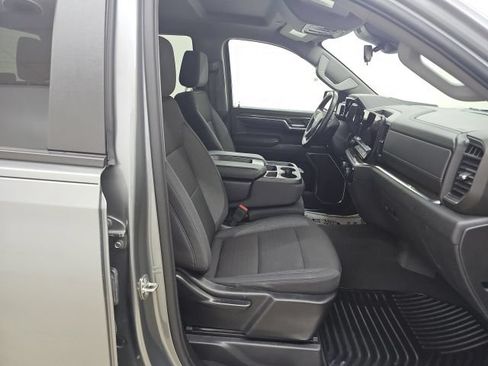 Used 2024 Chevrolet Silverado 1500 LT AWD/4WD image 20