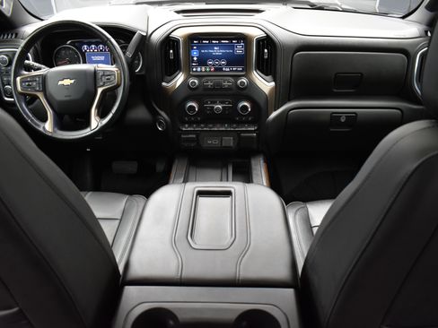 Used 2022 Chevrolet Silverado 3500 High Country image 13