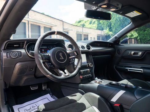 Used 2020 Ford Mustang Shelby GT500 w/ Technology Package RWD image 26