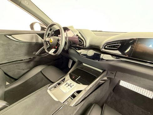 Certified 2025 Ferrari Purosangue image 25