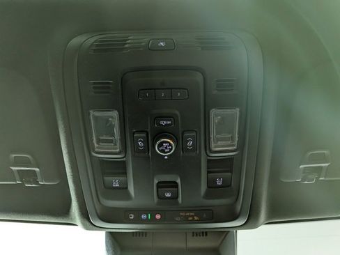 Certified 2023 Cadillac Escalade ESV Premium Luxury image 25