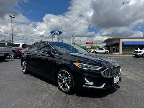 Used 2020 Ford Fusion Titanium AWD/4WD image 9