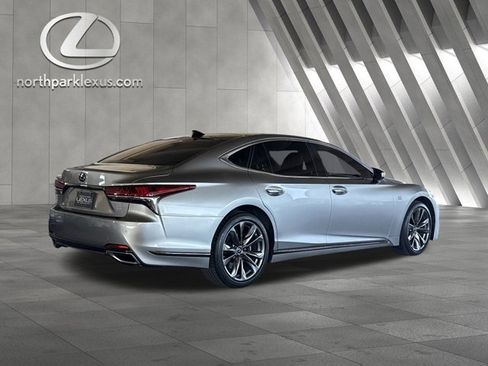 Used 2018 Lexus LS 500 F Sport w/ Accessory Package (Z2) image 6